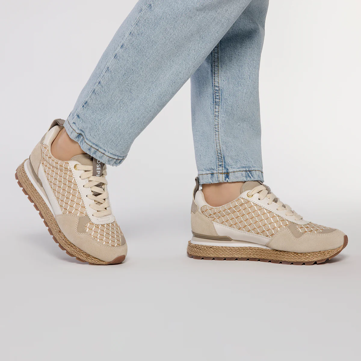 BEIGE SNEAKERS WITH GEOMETRIC PRINT FOR WOMEN TREMAIL - Image 5