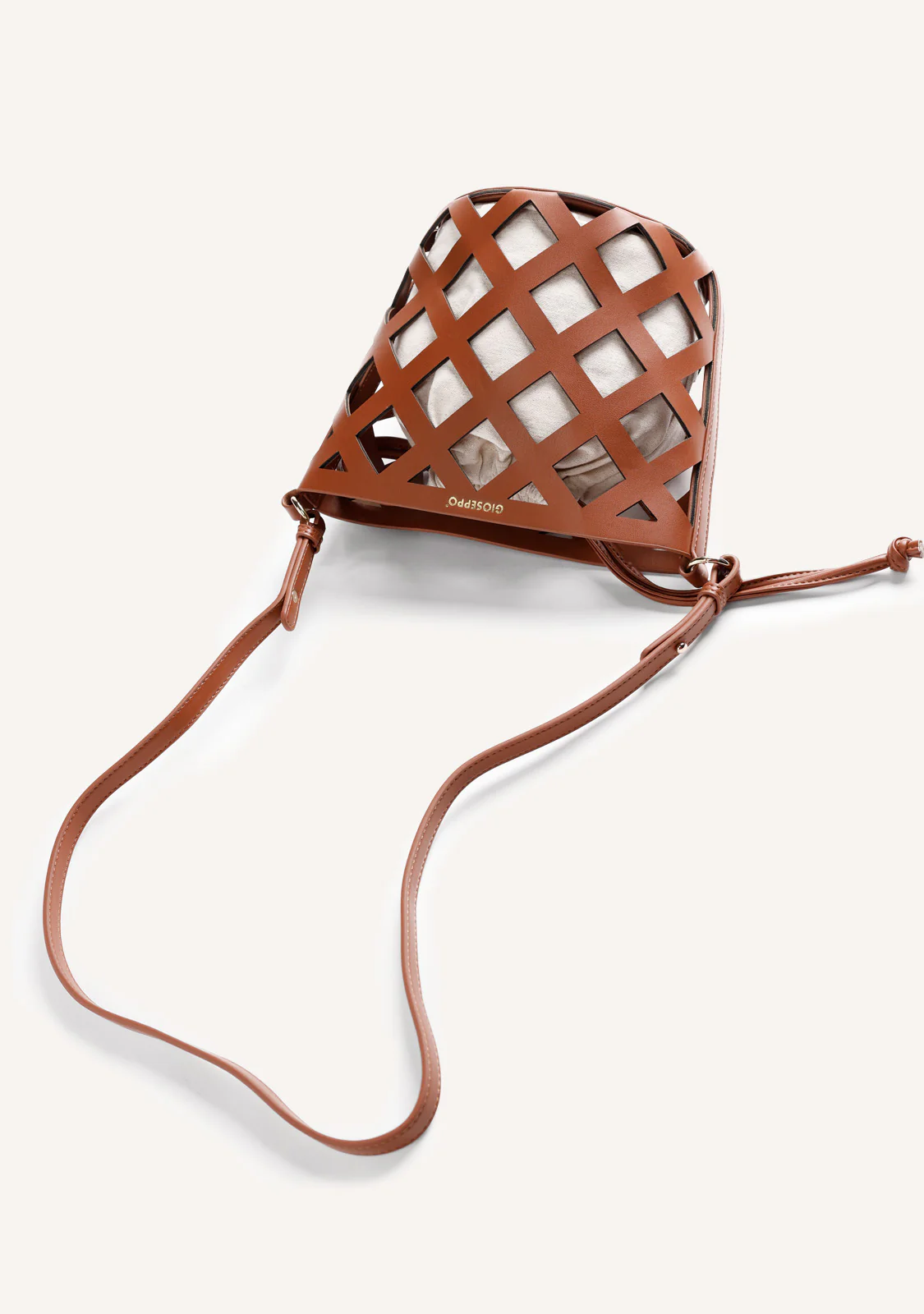CUT-OUTS BUCKET BAG TUKUYU - Image 4