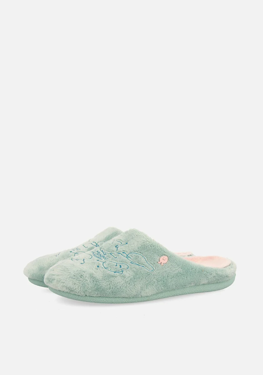 GUILFORD FUR HOUSE SLIPPERS - Image 2