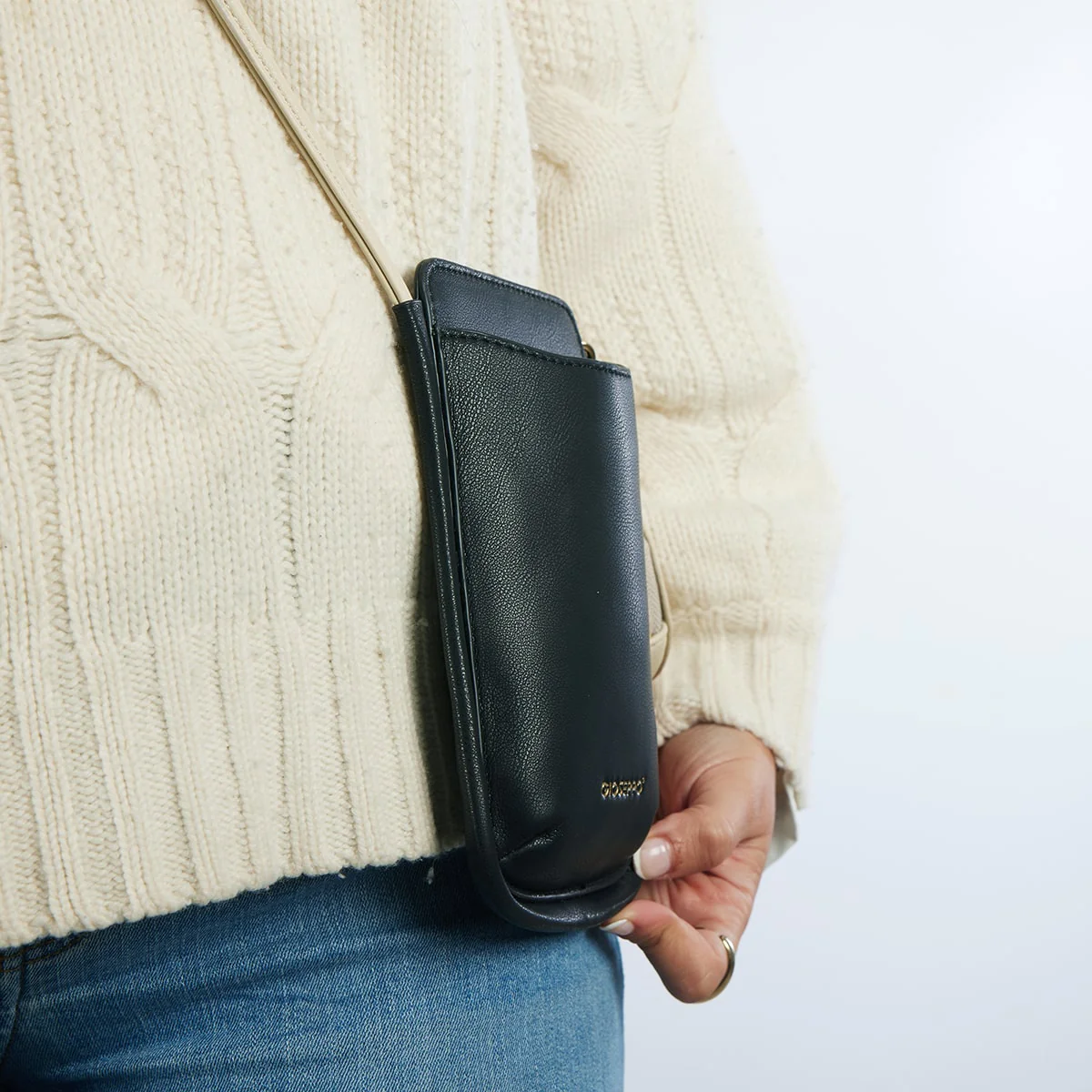 Hoydal mini black crossbody bag - Image 3