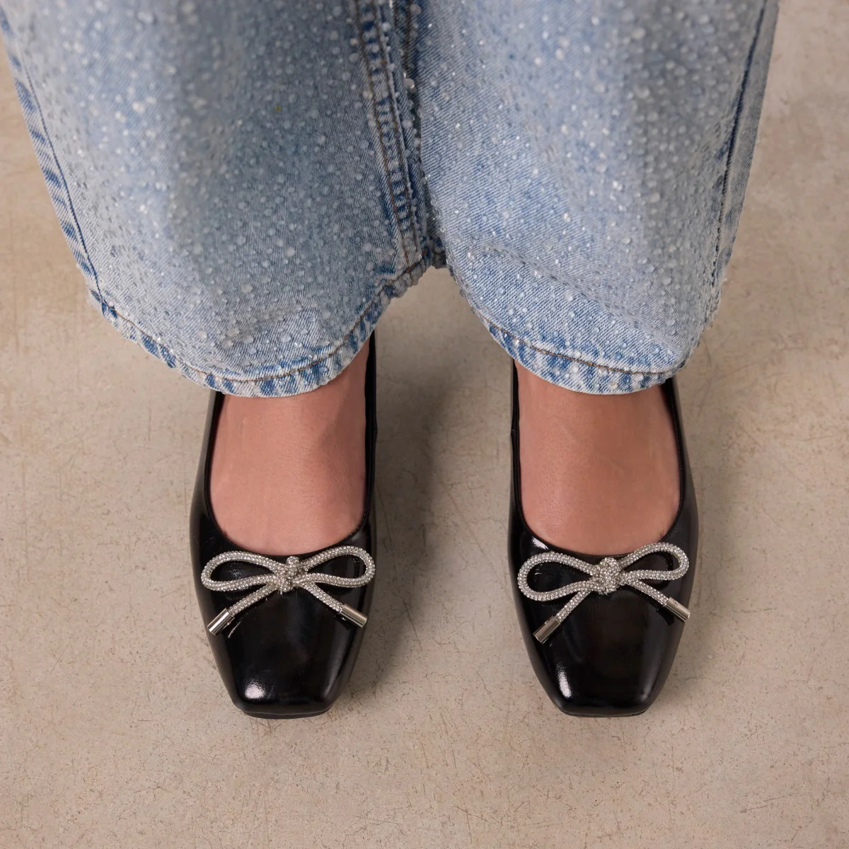 LEATHER BALLET FLATS WITH BOW DETAIL VASVAR - Image 2