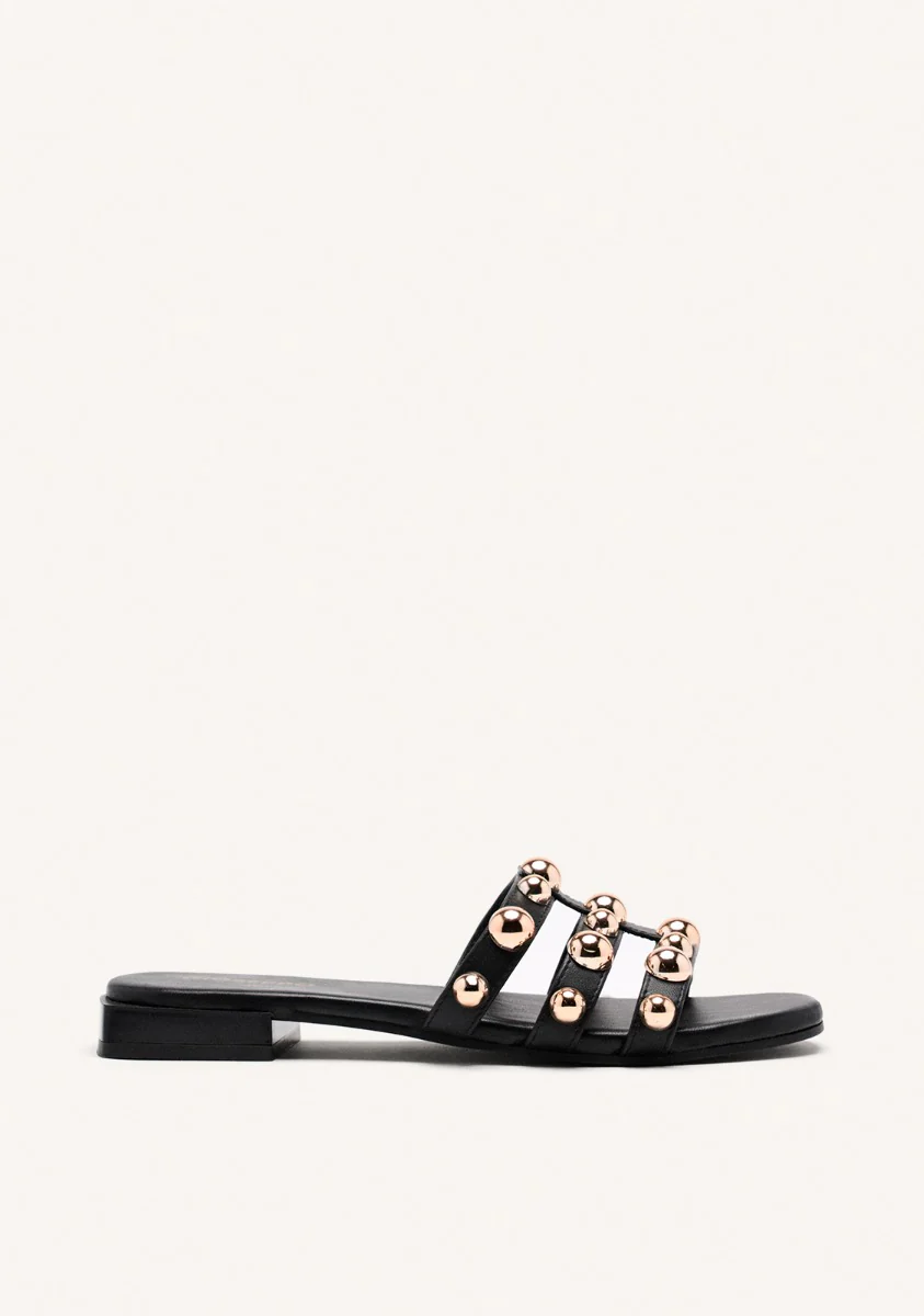 LEATHER STUDDED FLAT SANDALS DEKORRA
