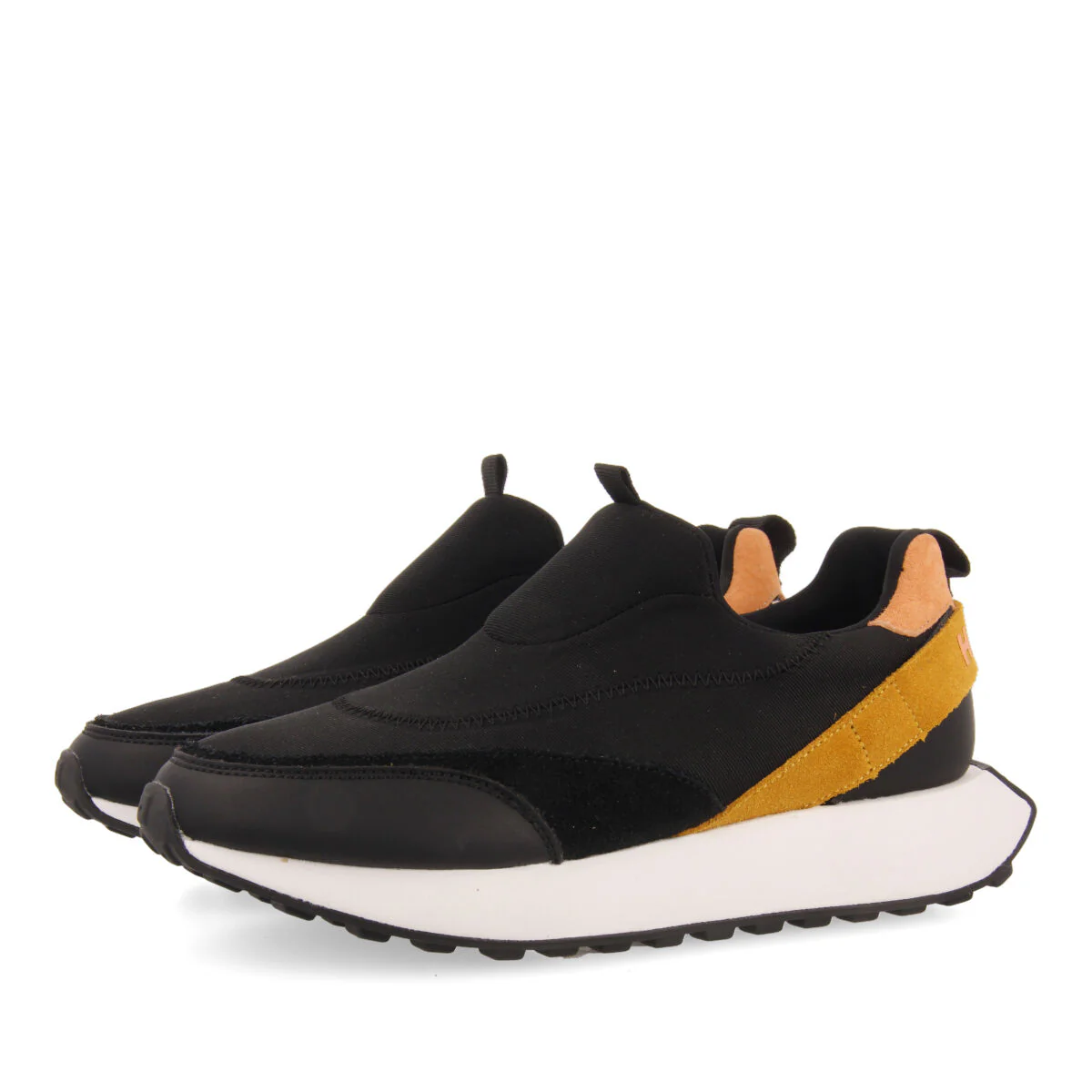 Marusi women's black slip-on sneakers - Image 2