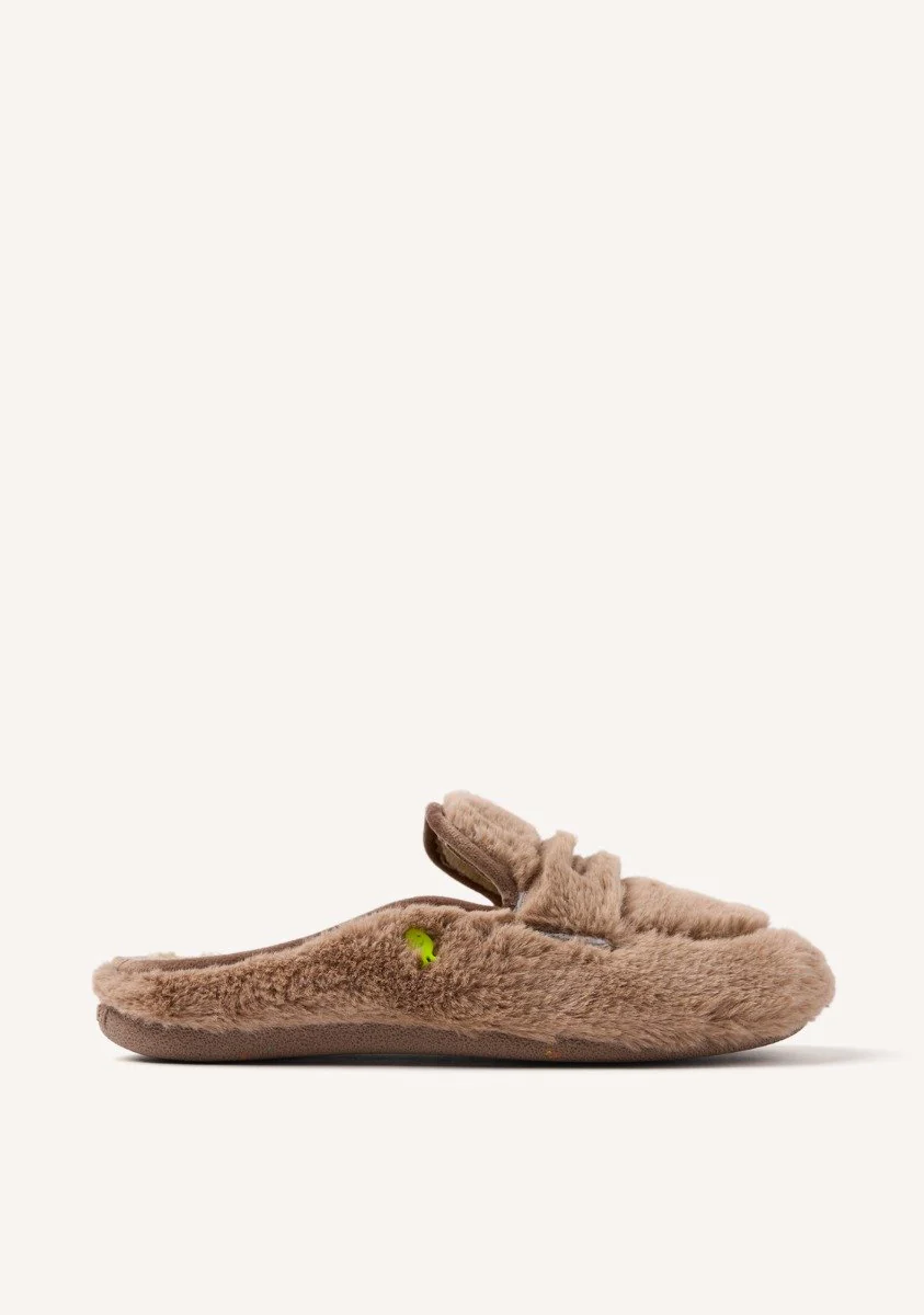 MICROFIBER MOCCASIN TYPE HOUSE SLIPPERS HARRIETTA