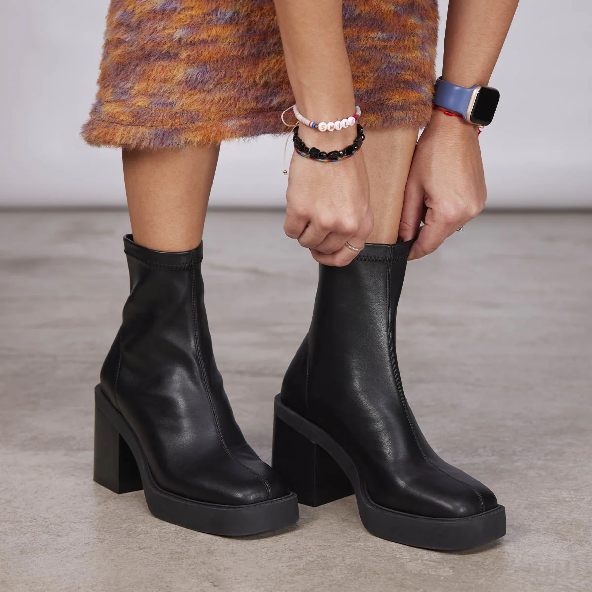 Nyelv women's stretchy black platform boots - Image 2