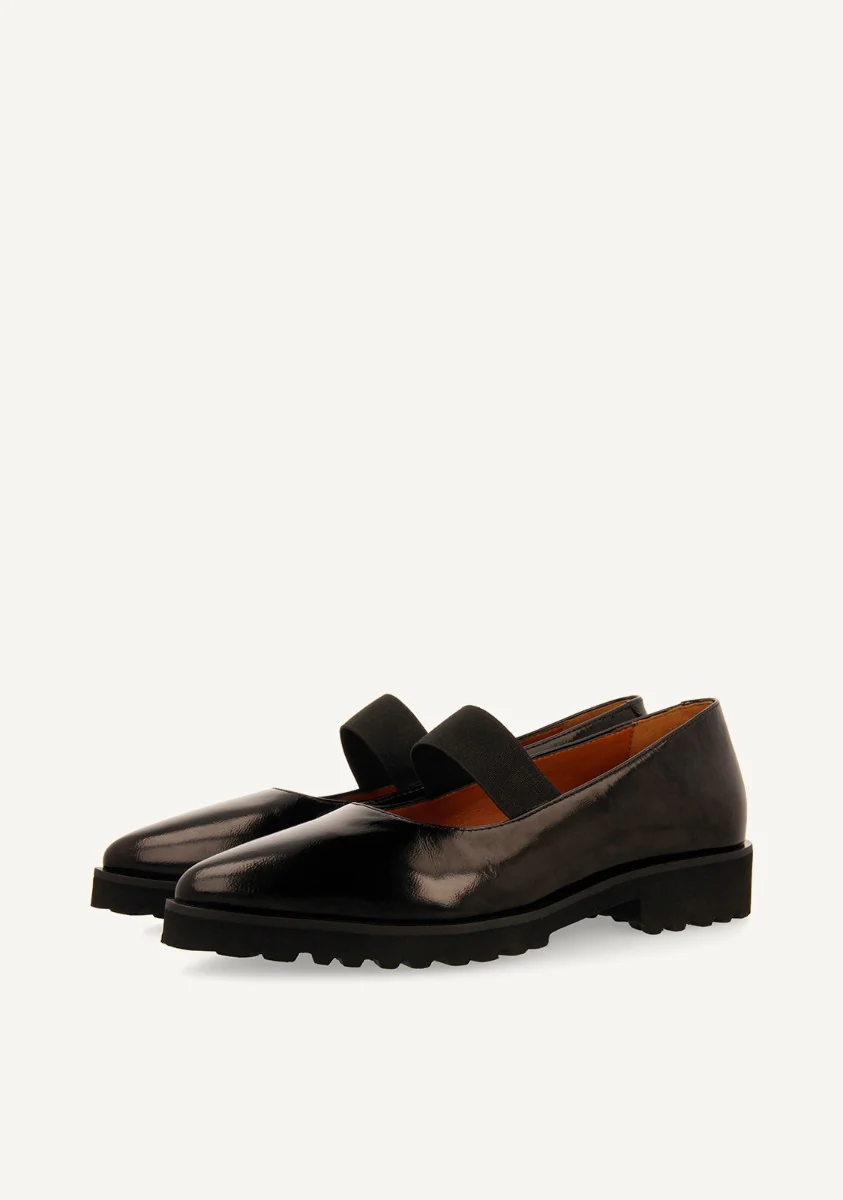 PATENT LEATHER EFFECT BALLET FLATS WITH TRACK SOLE DOBSINA - Image 2