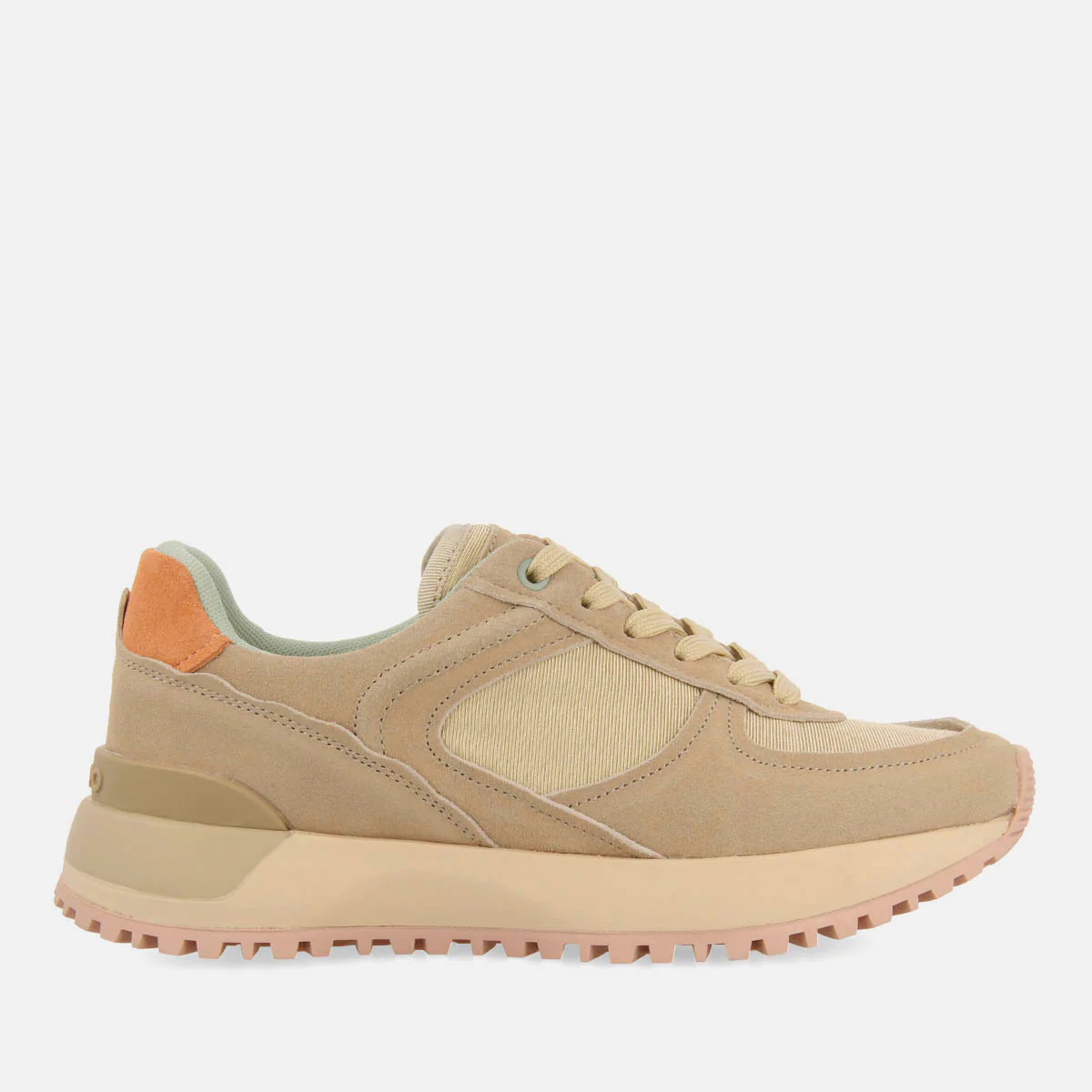 RETRO SNEAKERS FLOING