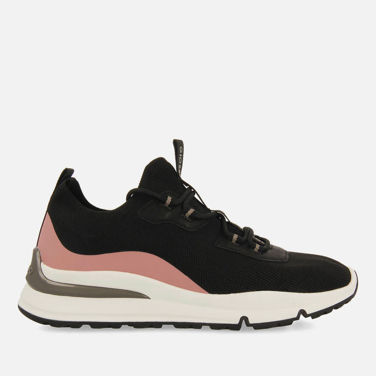 SOCK-STYLE SNEAKERS GNESAU