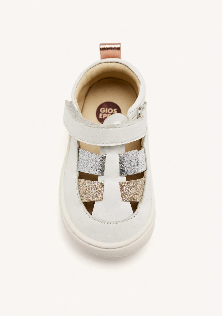 WHITE CRAB-STYLE SANDALS WITH ADJUSTABLE CLOSURES FOR BABIES ODELL - Image 4